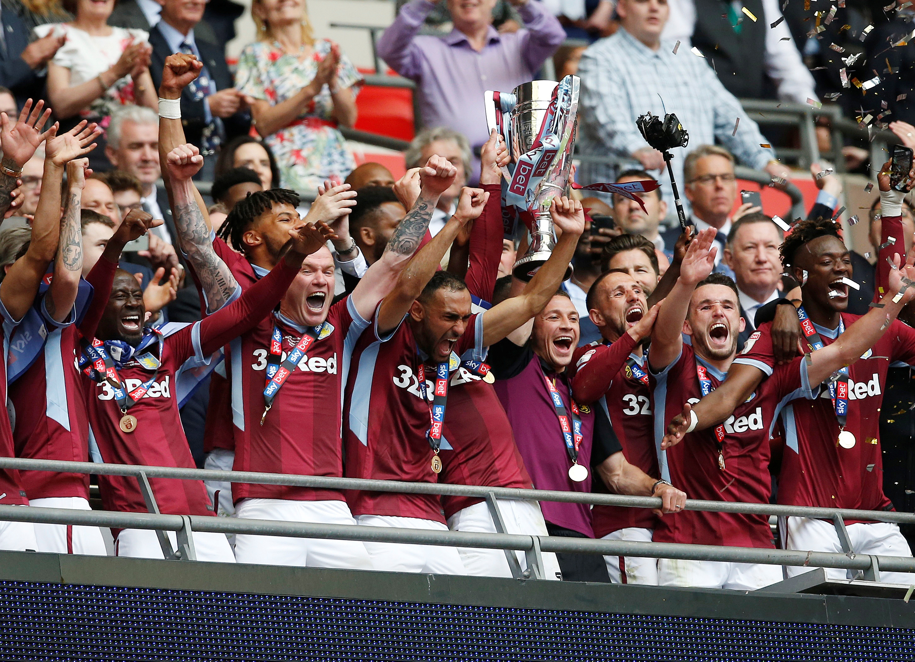 不仅让他获 不仅让他获