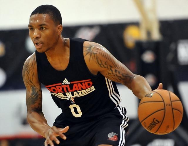 里和波斯特 里和波斯特